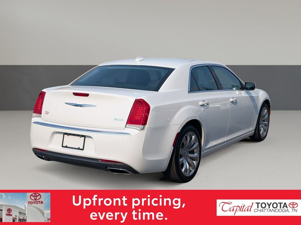 2018 Chrysler 300 Touring