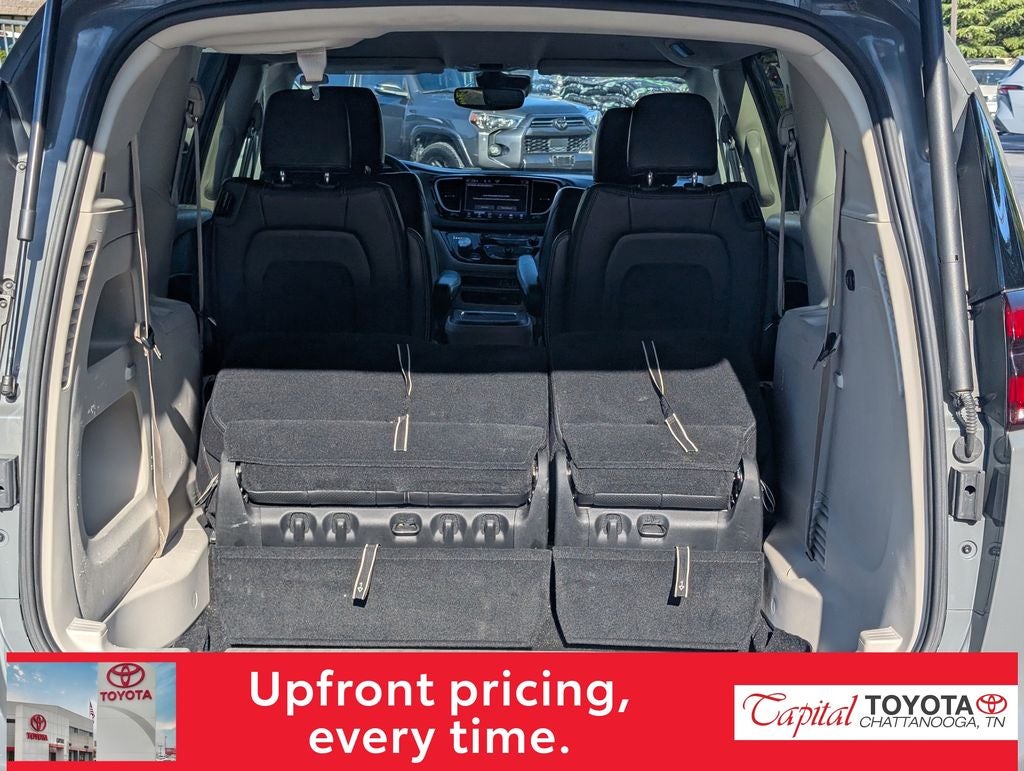 2022 Chrysler Pacifica Touring L