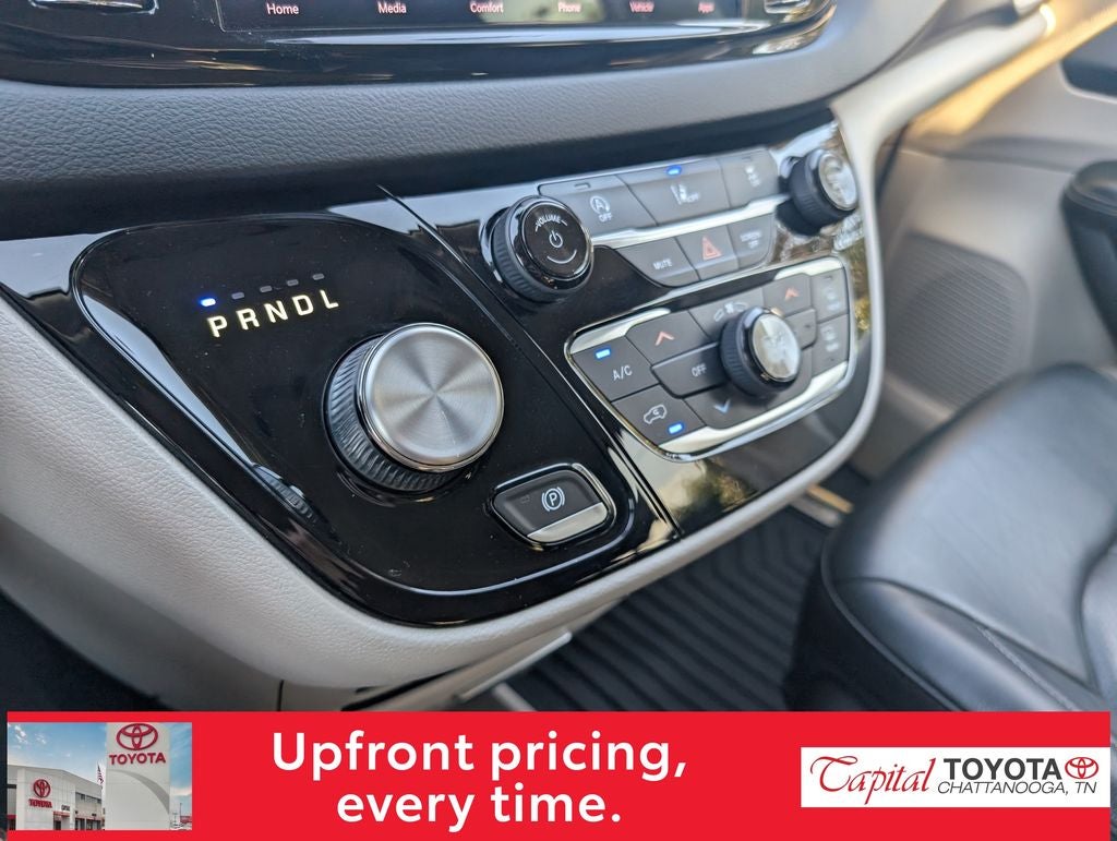 2022 Chrysler Pacifica Touring L