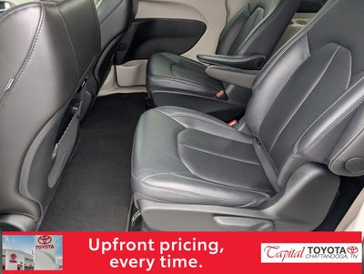 2024 Chrysler Pacifica Hybrid Select