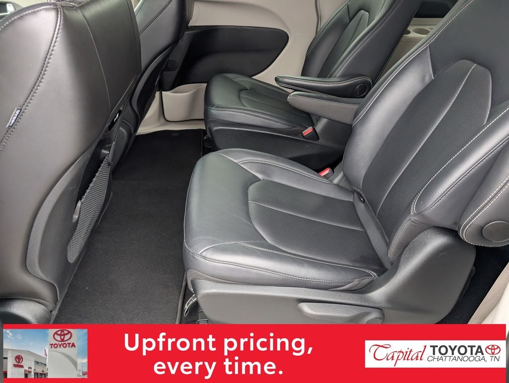 2024 Chrysler Pacifica Hybrid Select