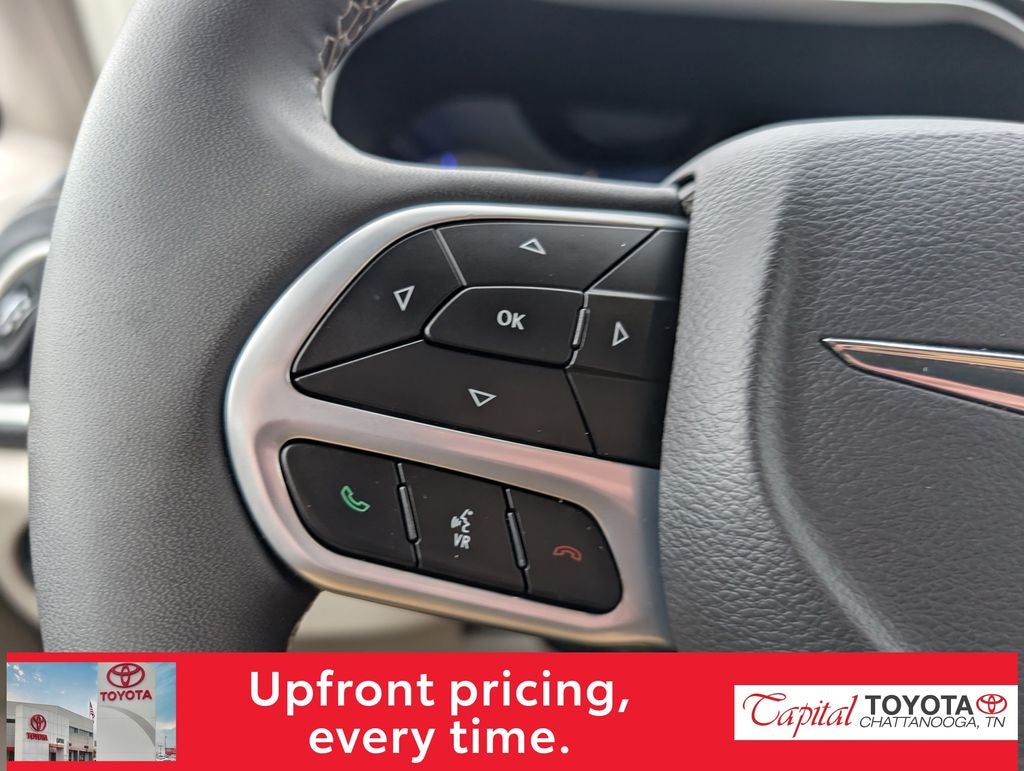 2024 Chrysler Pacifica Hybrid Select