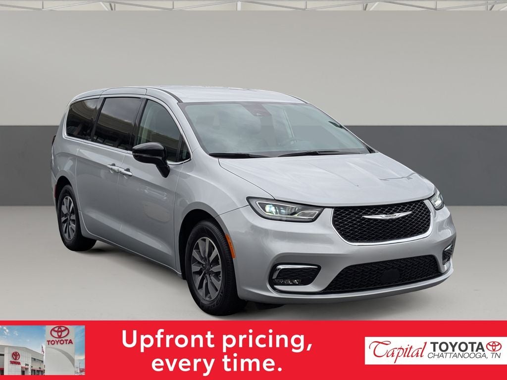 2024 Chrysler Pacifica Hybrid Select