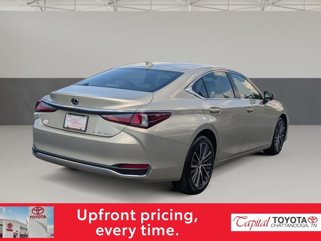 2023 Lexus ES 250