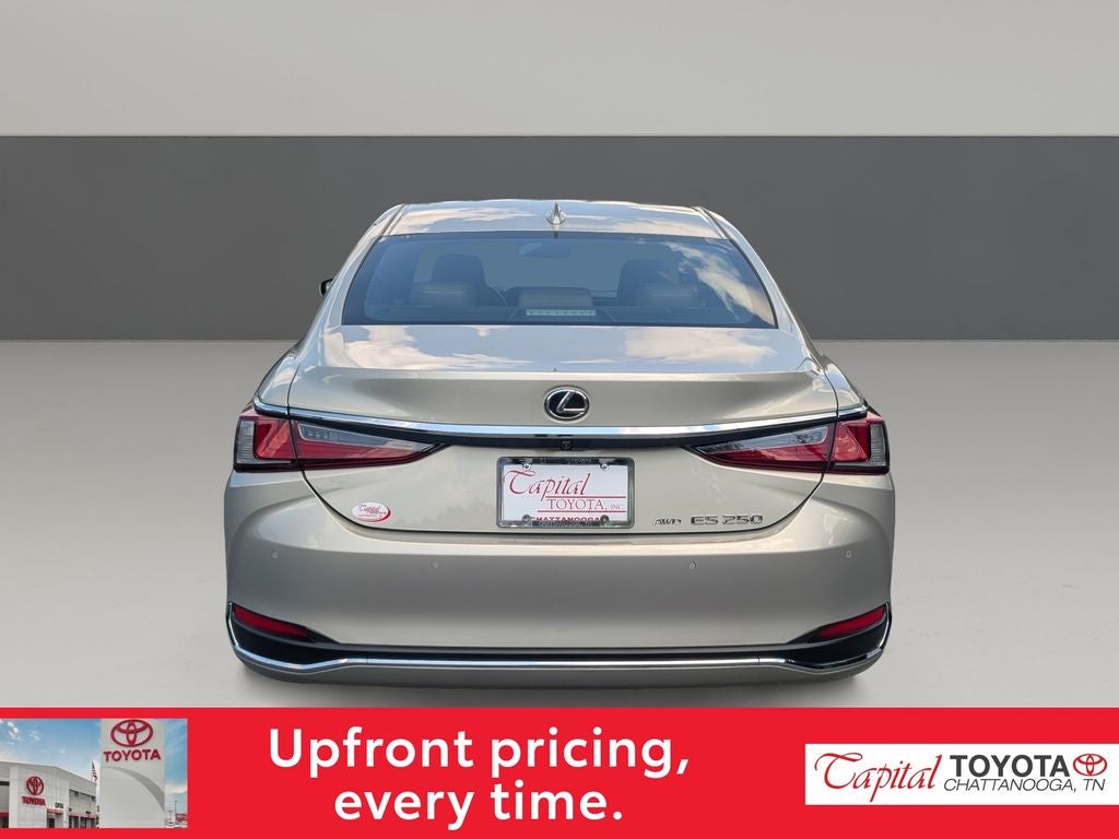 2023 Lexus ES 250