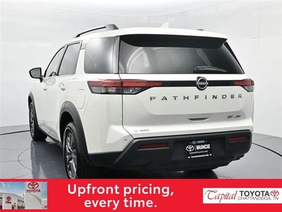 2024 Nissan Pathfinder SV