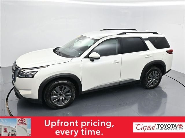 2024 Nissan Pathfinder SV
