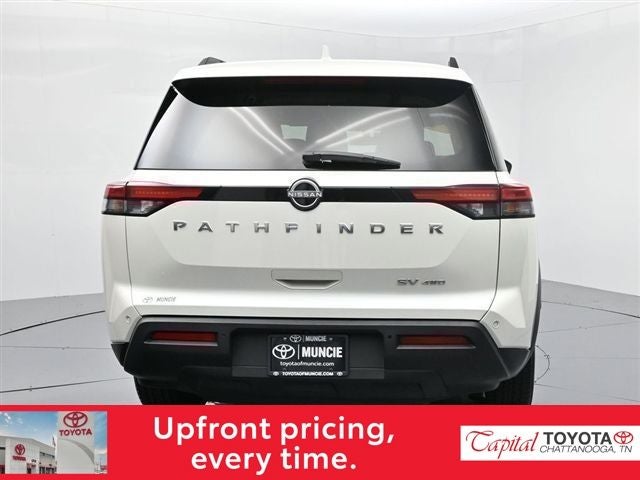 2024 Nissan Pathfinder SV