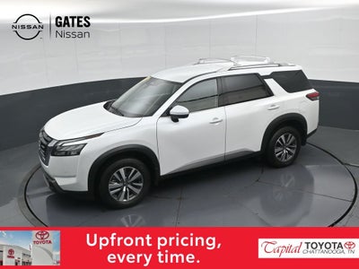 2025 Nissan Pathfinder SL