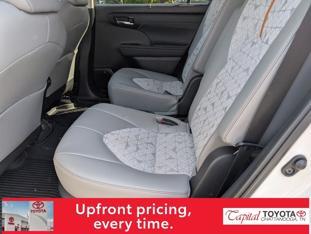 2023 Toyota Highlander Hybrid Bronze Edition