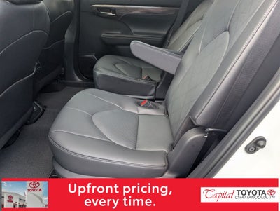 2025 Toyota Highlander Platinum