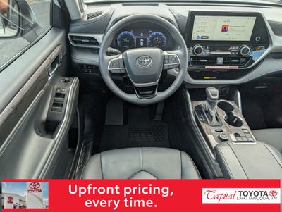 2025 Toyota Highlander Platinum