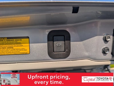 2014 Toyota Sienna XLE 8 Passenger