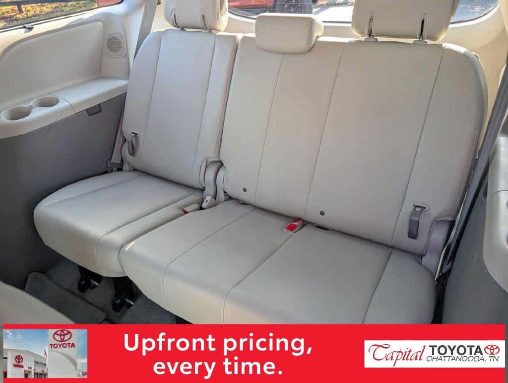 2014 Toyota Sienna XLE 8 Passenger