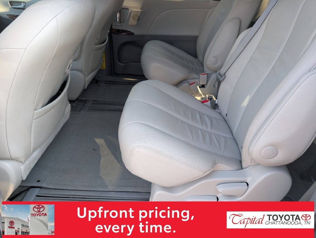 2014 Toyota Sienna XLE 8 Passenger