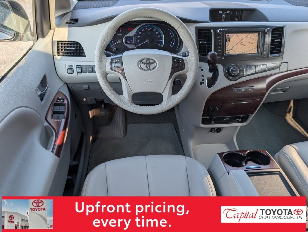 2014 Toyota Sienna XLE 8 Passenger