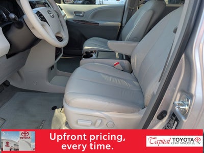 2014 Toyota Sienna XLE 8 Passenger
