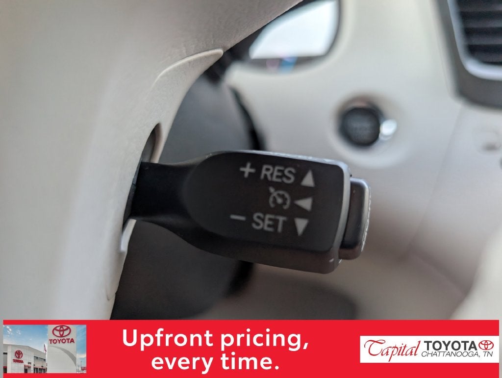 2014 Toyota Sienna XLE 8 Passenger