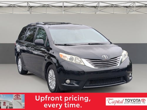 2015 Toyota Sienna XLE 8 Passenger