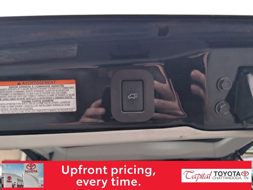 2015 Toyota Sienna XLE 8 Passenger