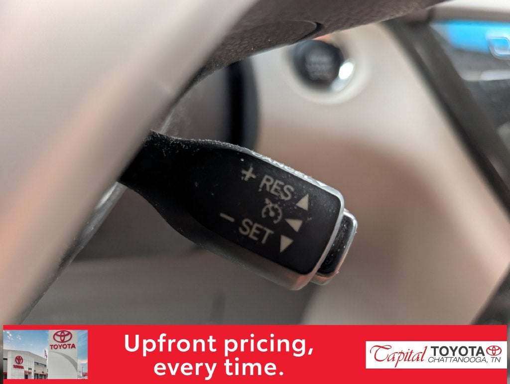 2015 Toyota Sienna XLE 8 Passenger