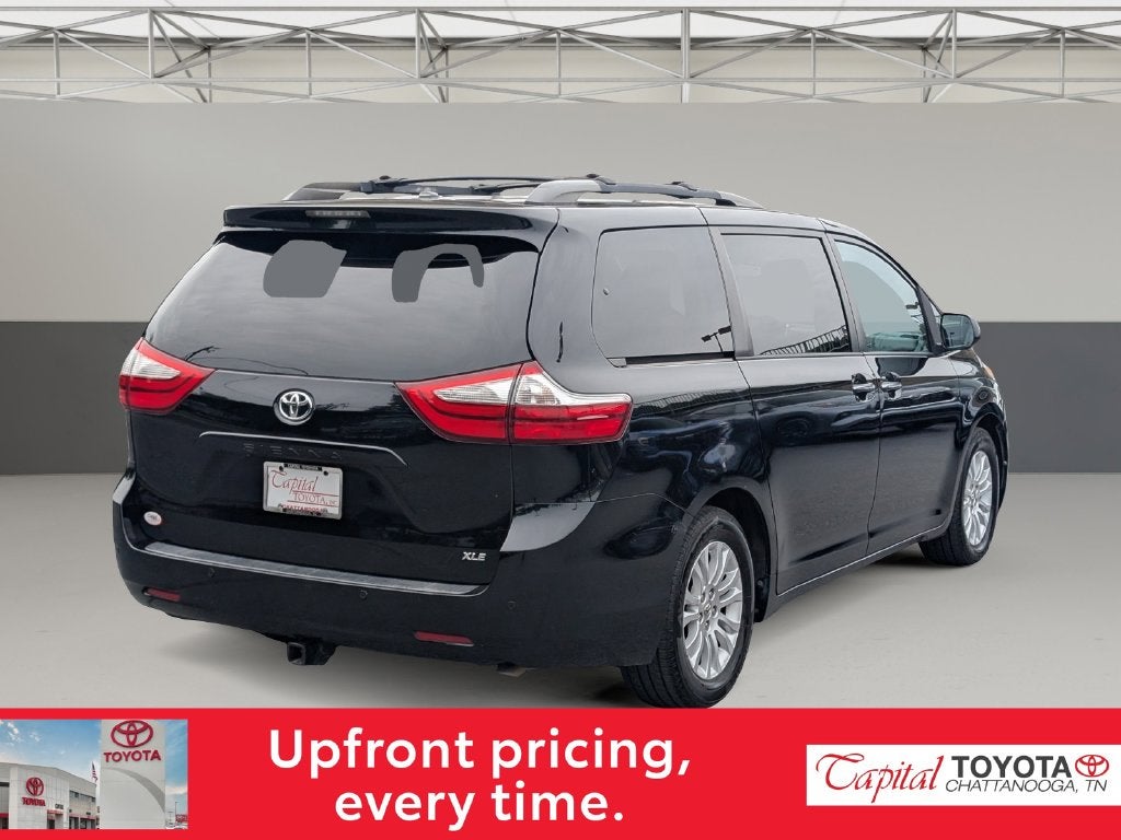2015 Toyota Sienna XLE 8 Passenger