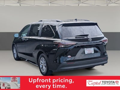 2026 Toyota Sienna XLE 8 Passenger