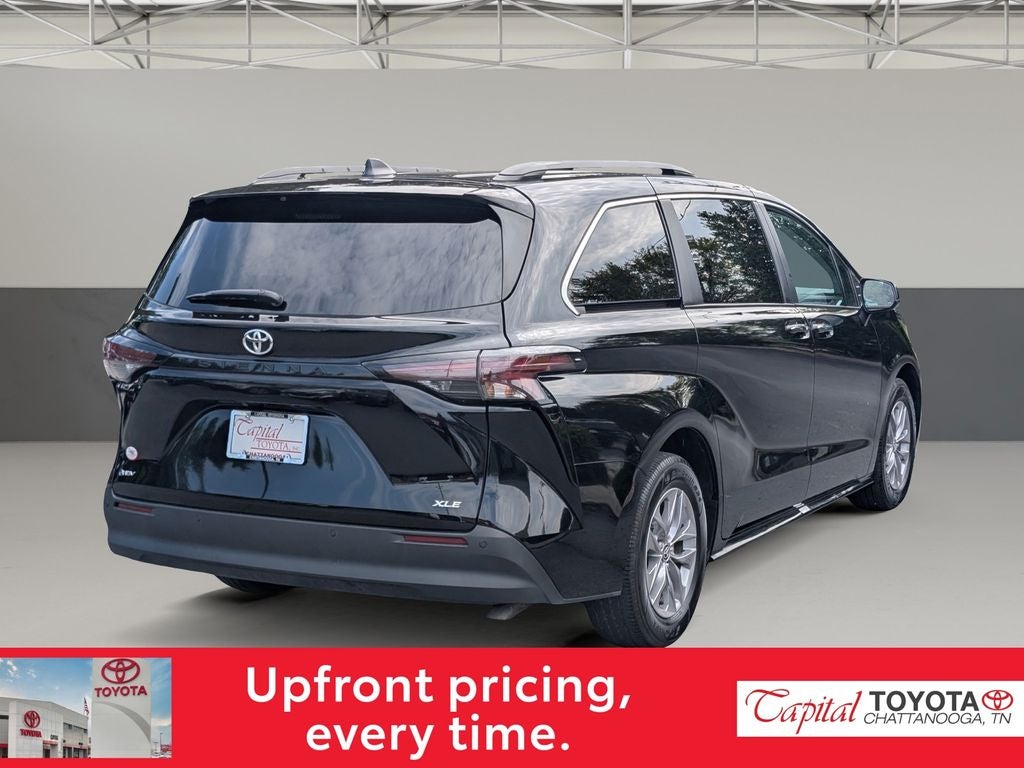 2026 Toyota Sienna XLE 8 Passenger