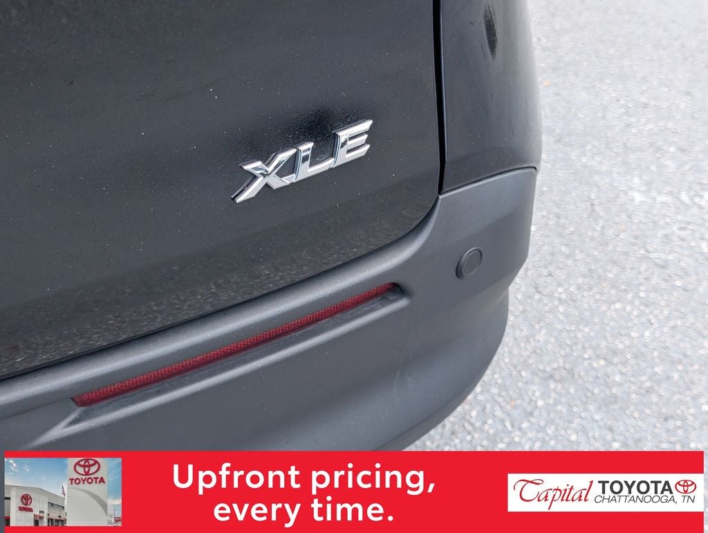 2026 Toyota Sienna XLE 8 Passenger