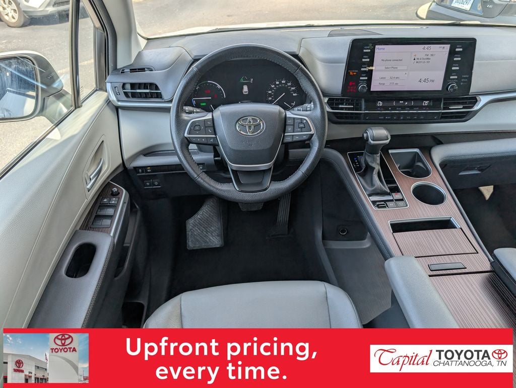 2023 Toyota Sienna XLE 8 Passenger