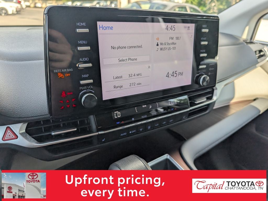 2023 Toyota Sienna XLE 8 Passenger