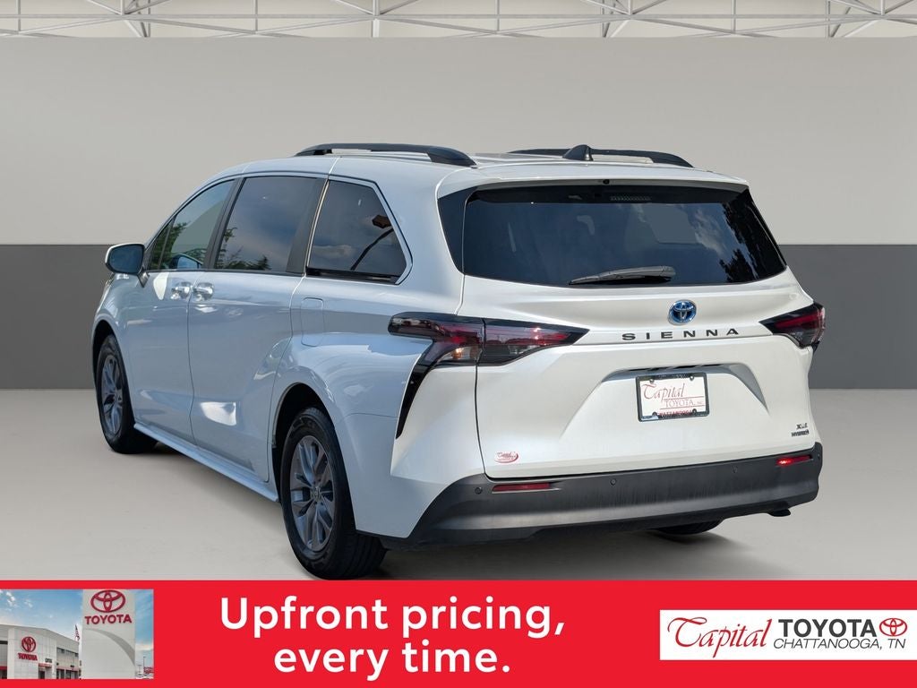 2023 Toyota Sienna XLE 8 Passenger