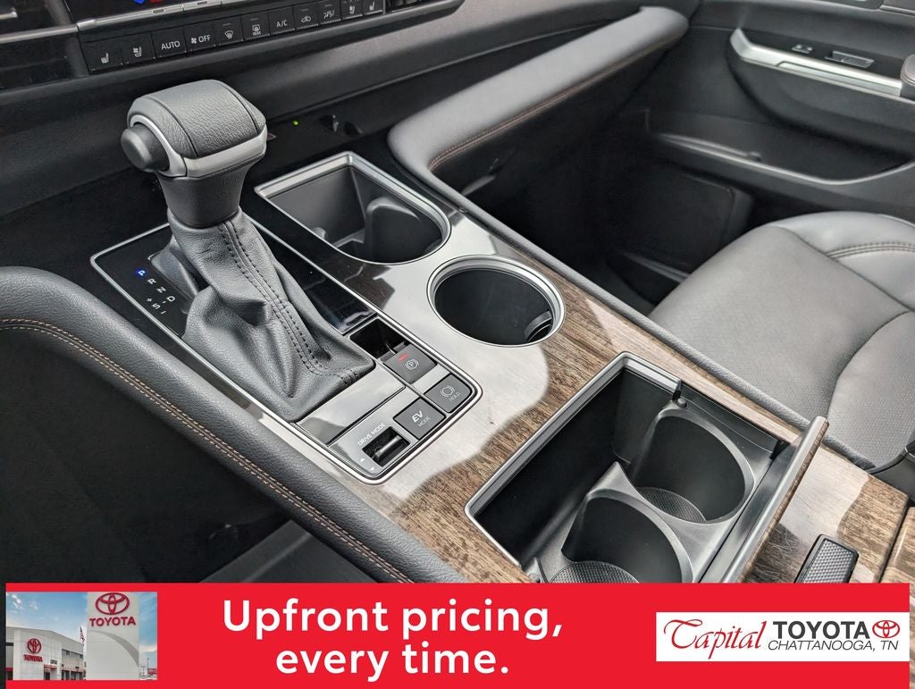 2025 Toyota Sienna Limited 7 Passenger