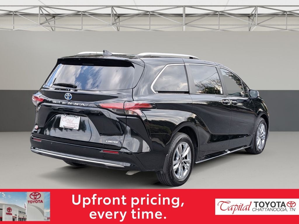 2025 Toyota Sienna Limited 7 Passenger
