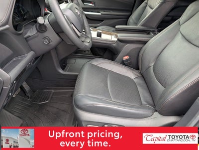 2025 Toyota Sienna Limited 7 Passenger