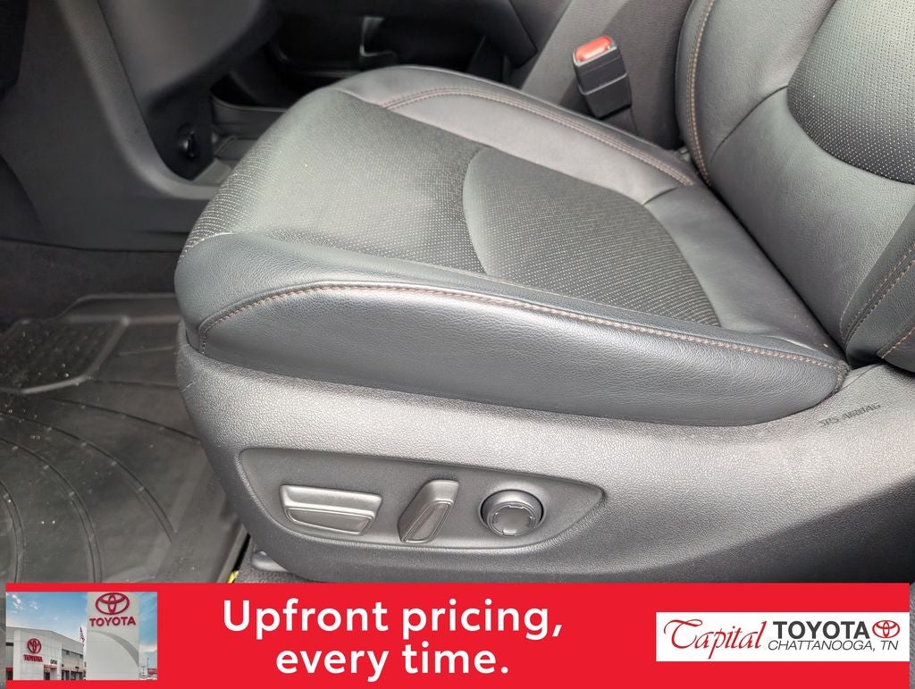 2025 Toyota Sienna Limited 7 Passenger