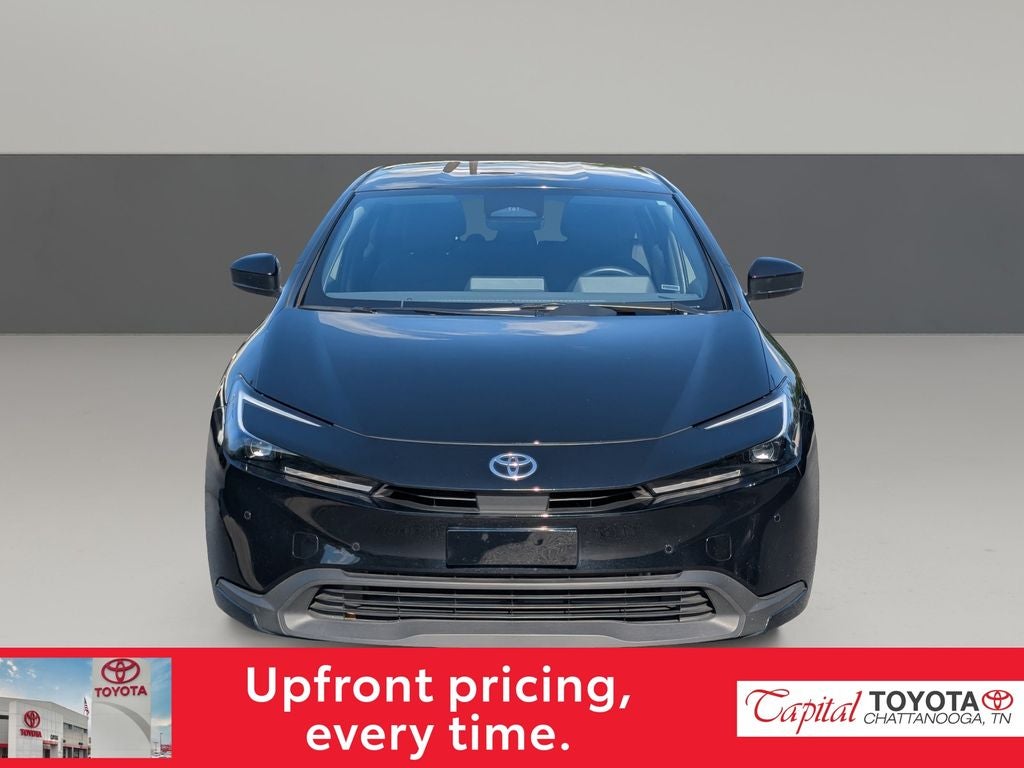 2025 Toyota Prius LE