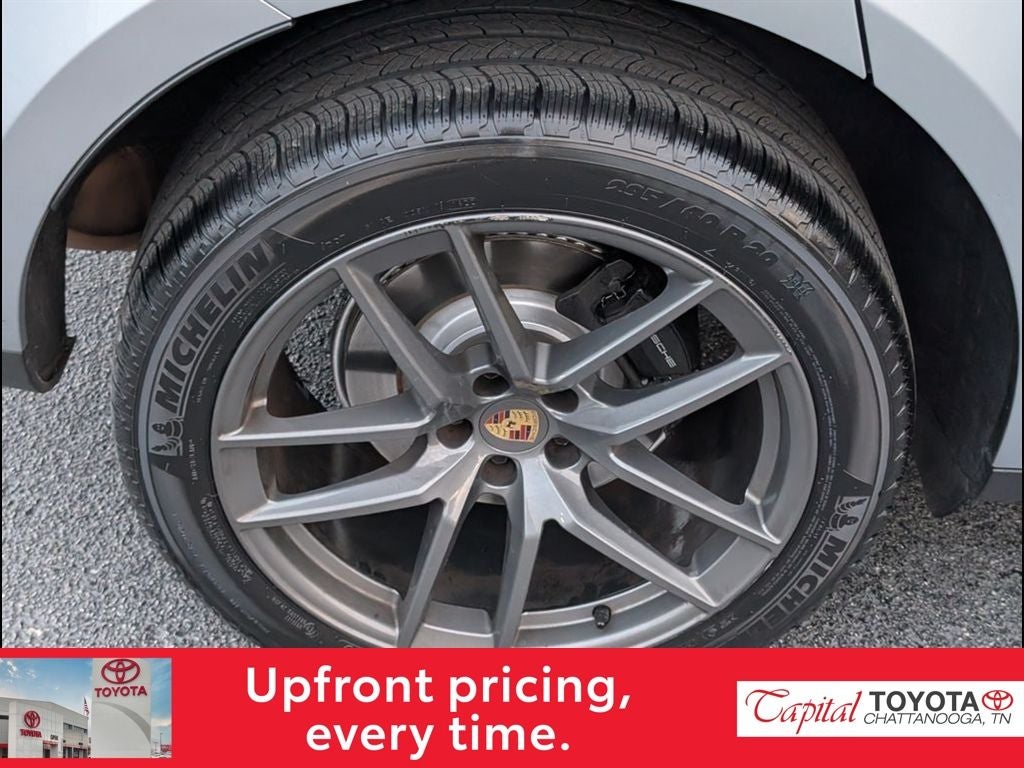 2024 Porsche Macan T