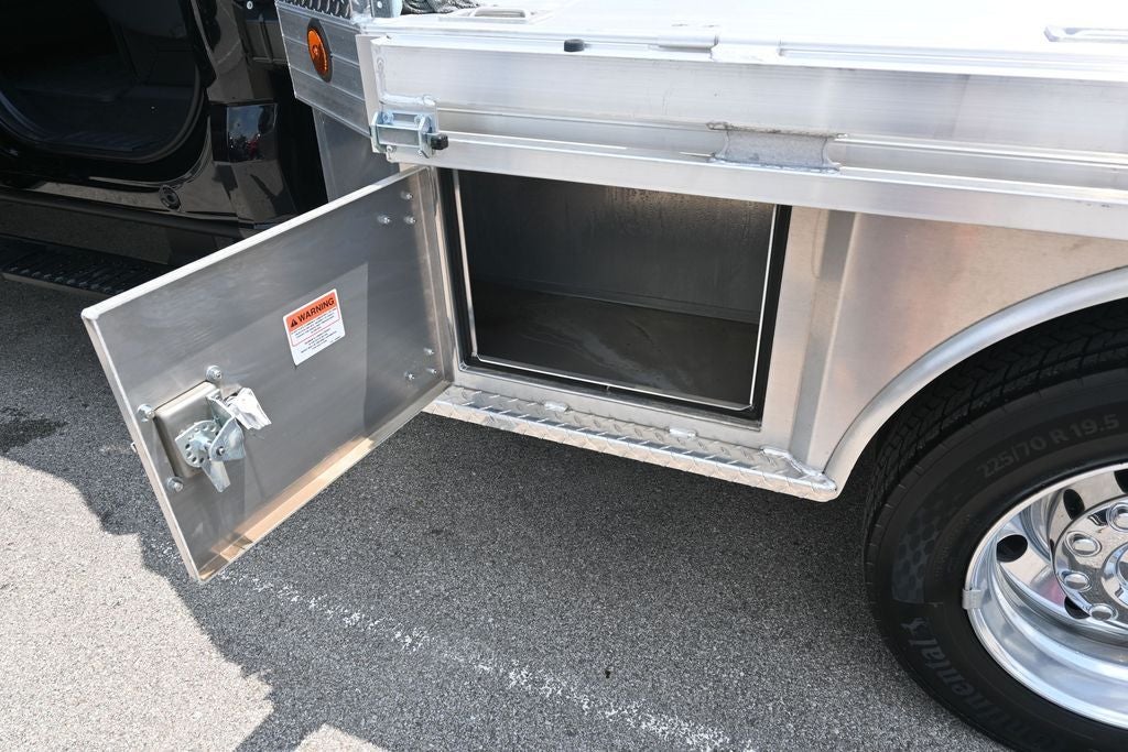 2026 Ford F-550SD Lariat DRW