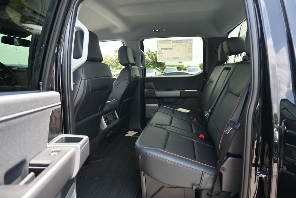 2026 Ford Super Duty F-550 DRW Chassis Cab F-550® LARIAT®
