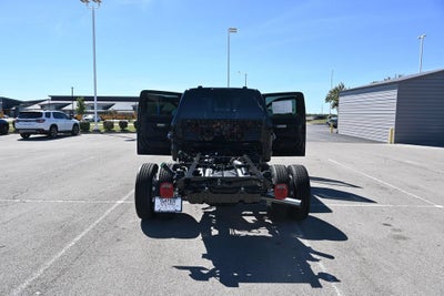 2027 Ford F-550SD Platinum DRW