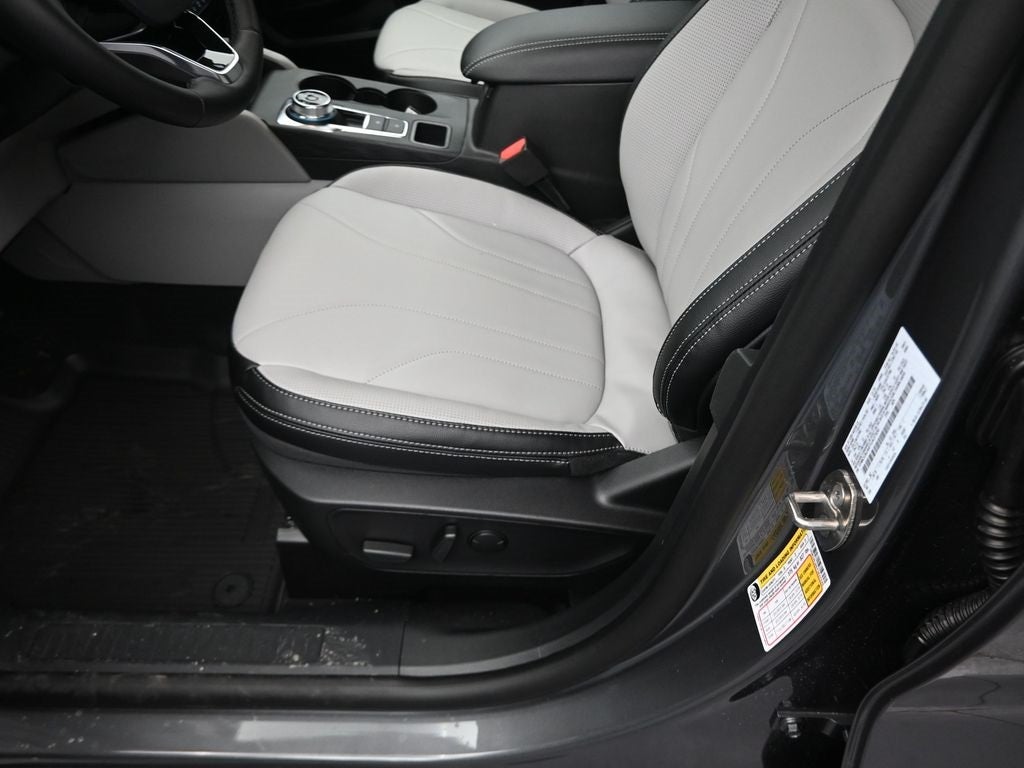 2026 Ford Escape Platinum