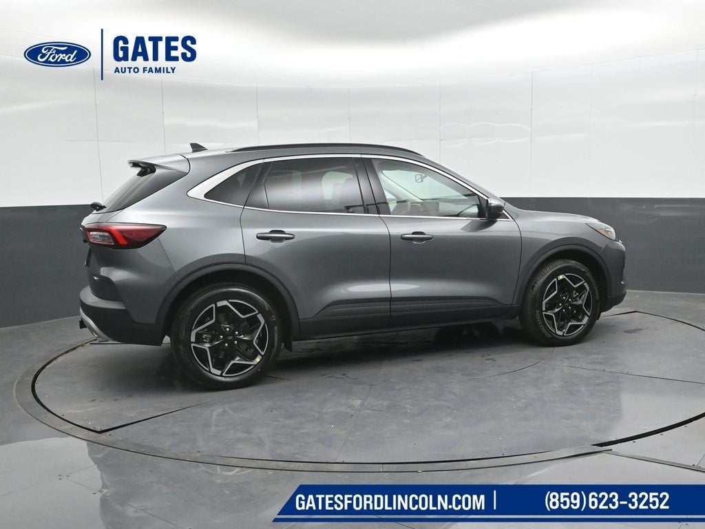 2026 Ford Escape Platinum