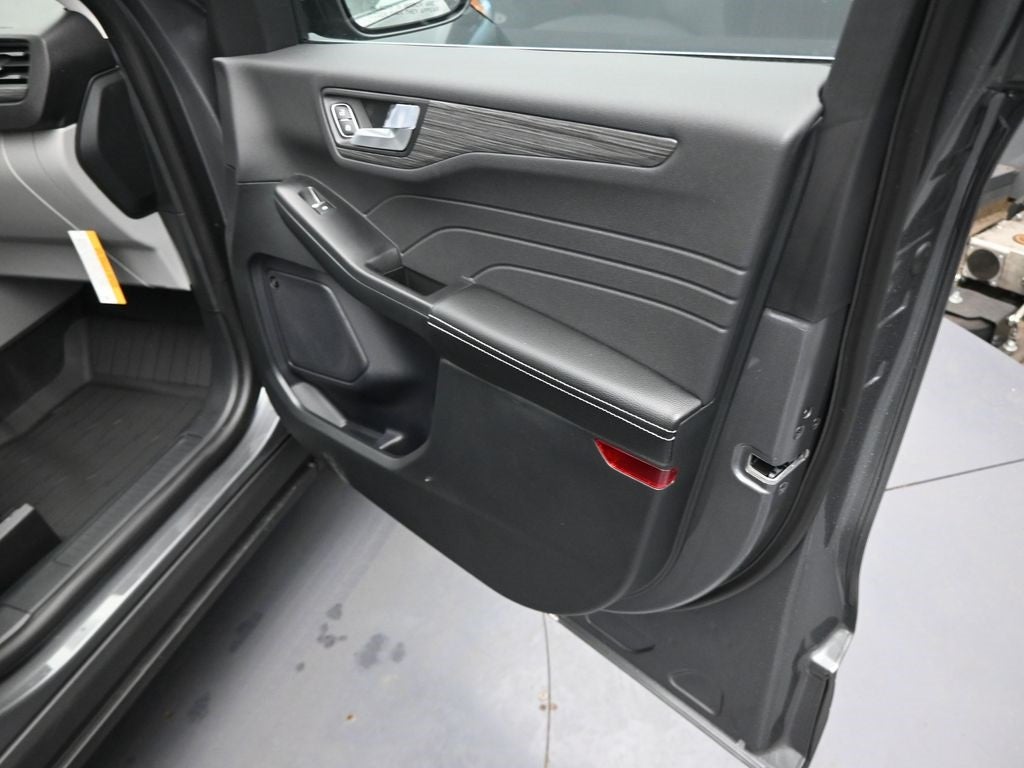 2026 Ford Escape Platinum