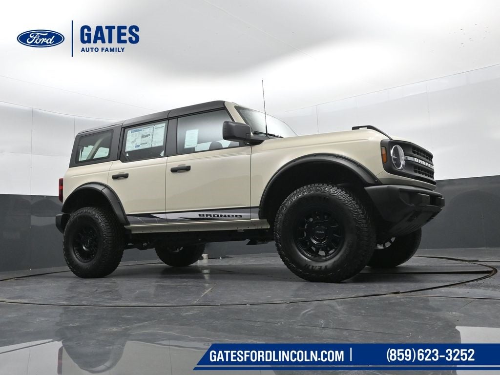 2025 Ford Bronco Base