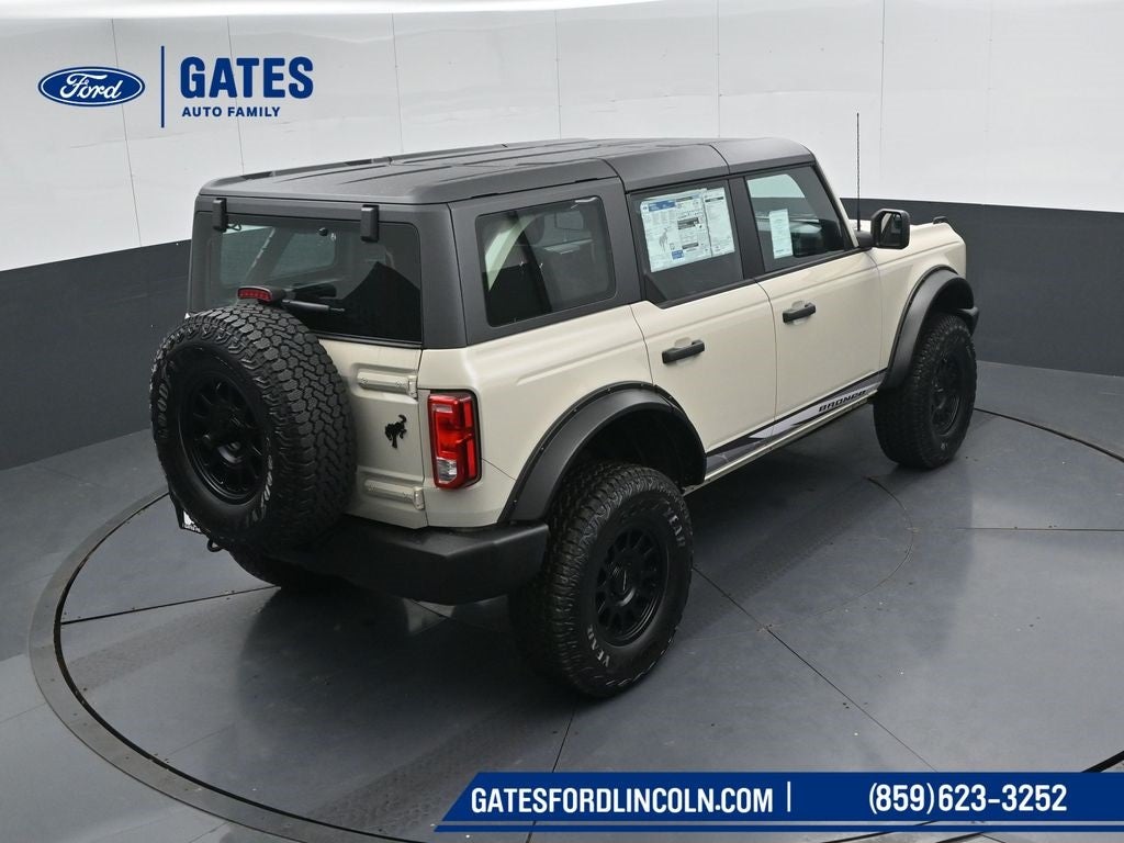 2025 Ford Bronco Base