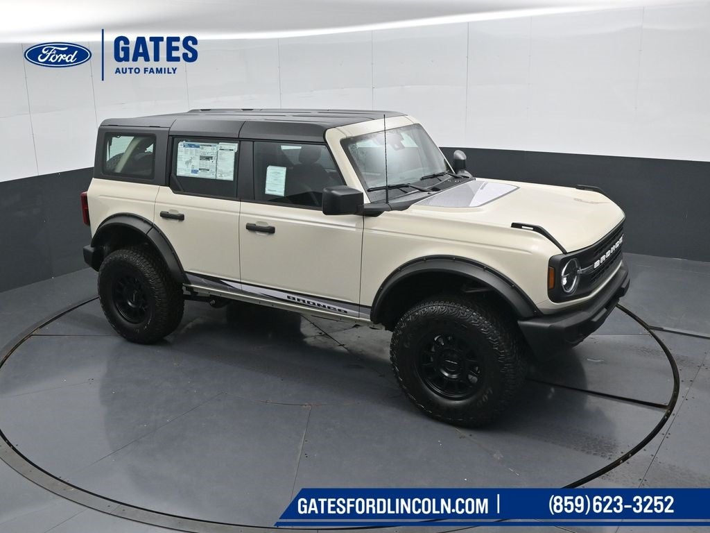 2025 Ford Bronco Base