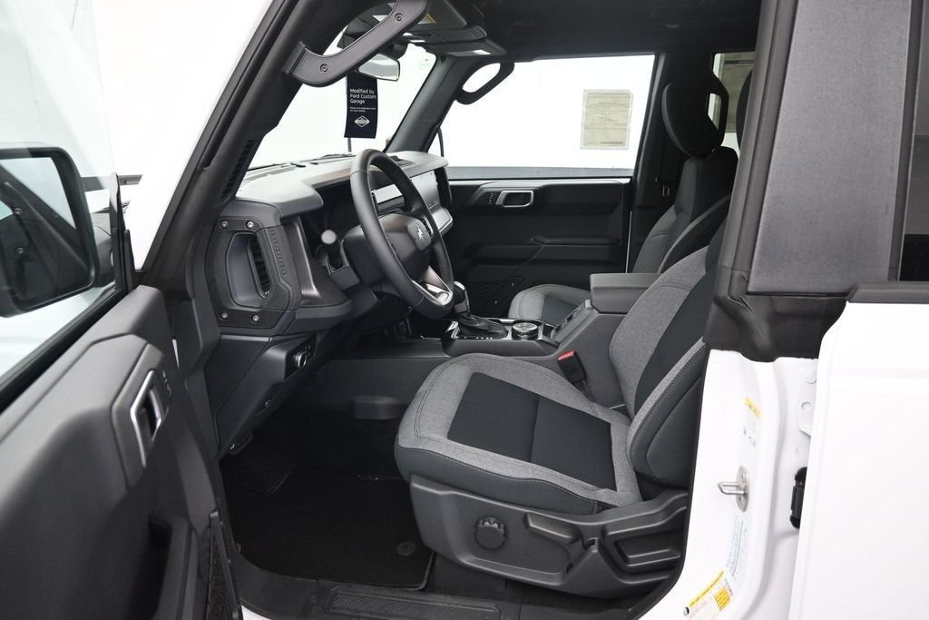 2026 Ford Bronco Big Bend Matte Black Pack