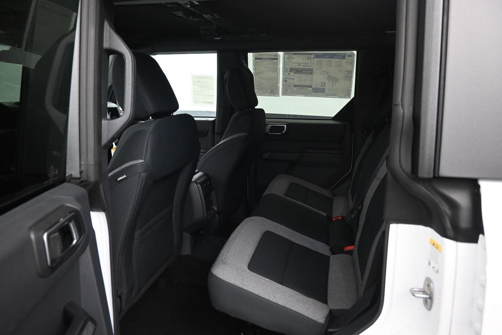 2026 Ford Bronco Big Bend Matte Black Pack