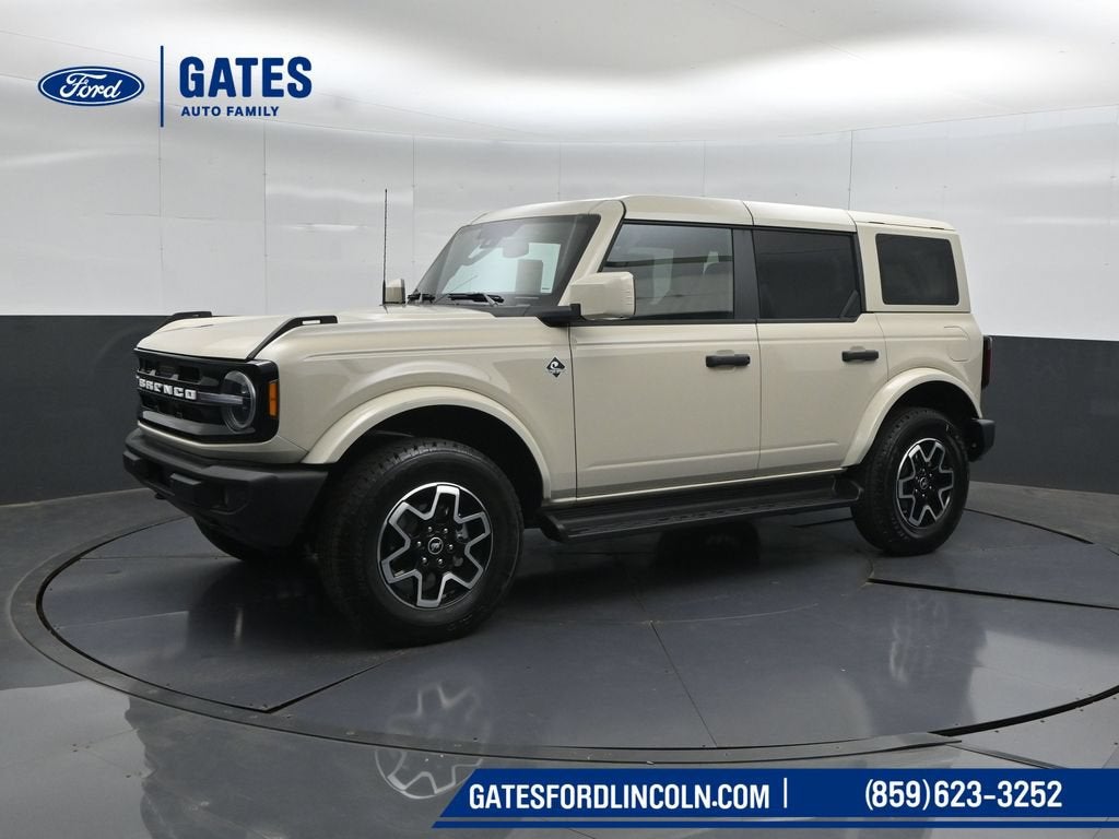 2026 Ford Bronco Outer Banks